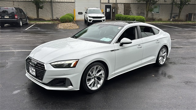 Vehicle image 2 of 36