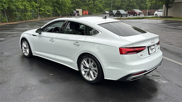 Vehicle image 9 of 36