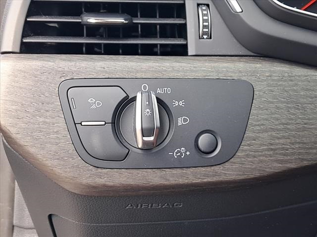 Vehicle image 25 of 27