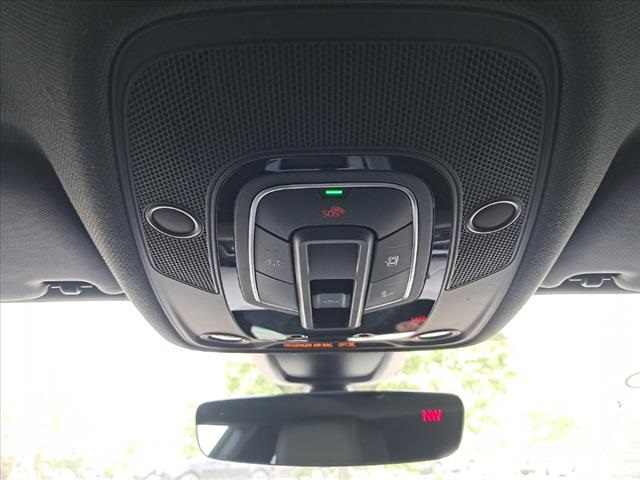 Vehicle image 23 of 27