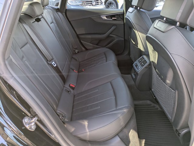 Vehicle image 24 of 28