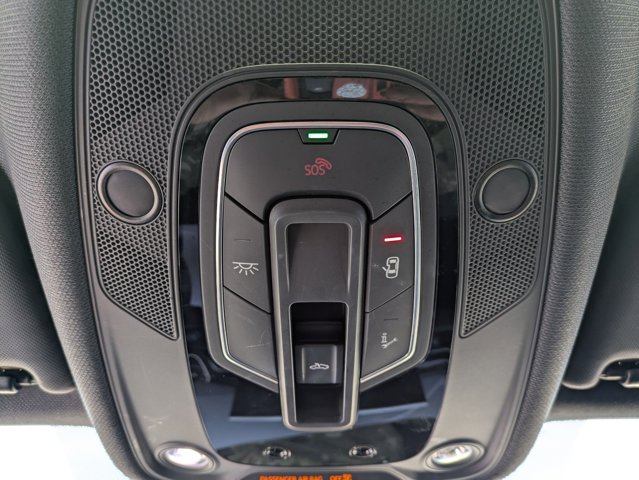 Vehicle image 16 of 28