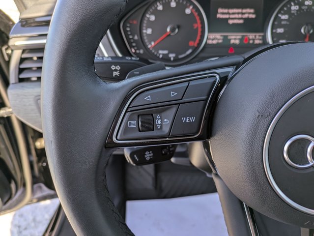 Vehicle image 10 of 28