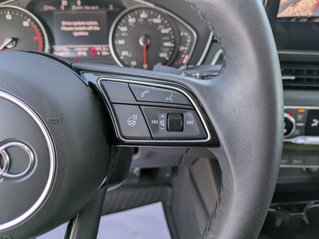 Vehicle image 11 of 28