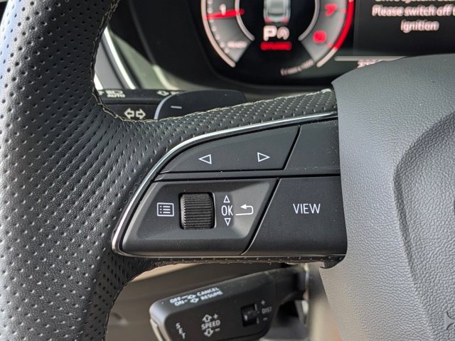 Vehicle image 29 of 30
