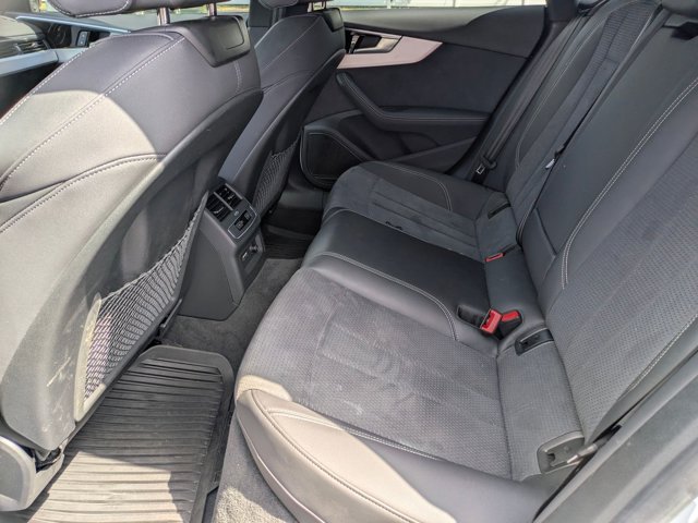 Vehicle image 11 of 30