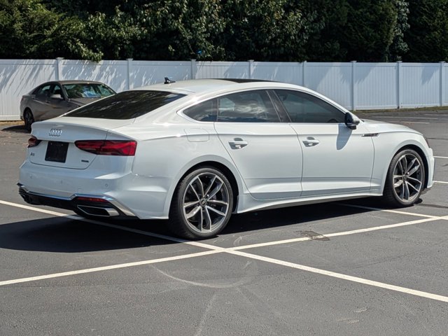 Vehicle image 4 of 30