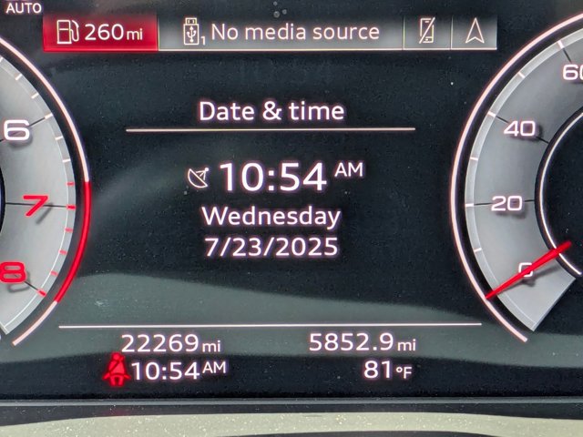 Vehicle image 20 of 30