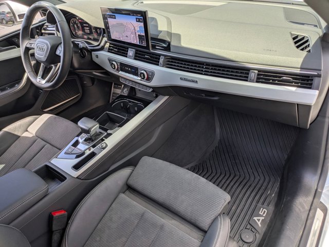 Vehicle image 16 of 30