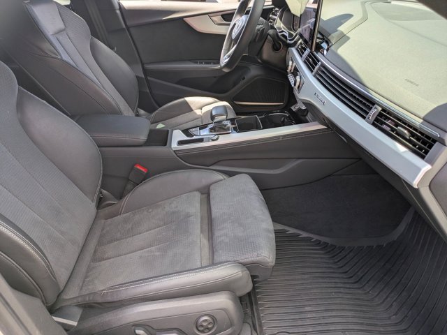 Vehicle image 13 of 30