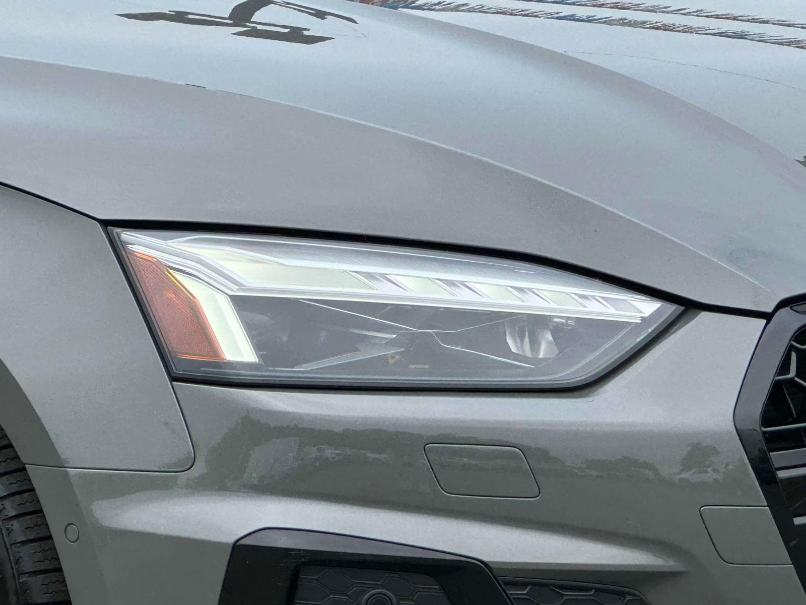 Vehicle image 22 of 34