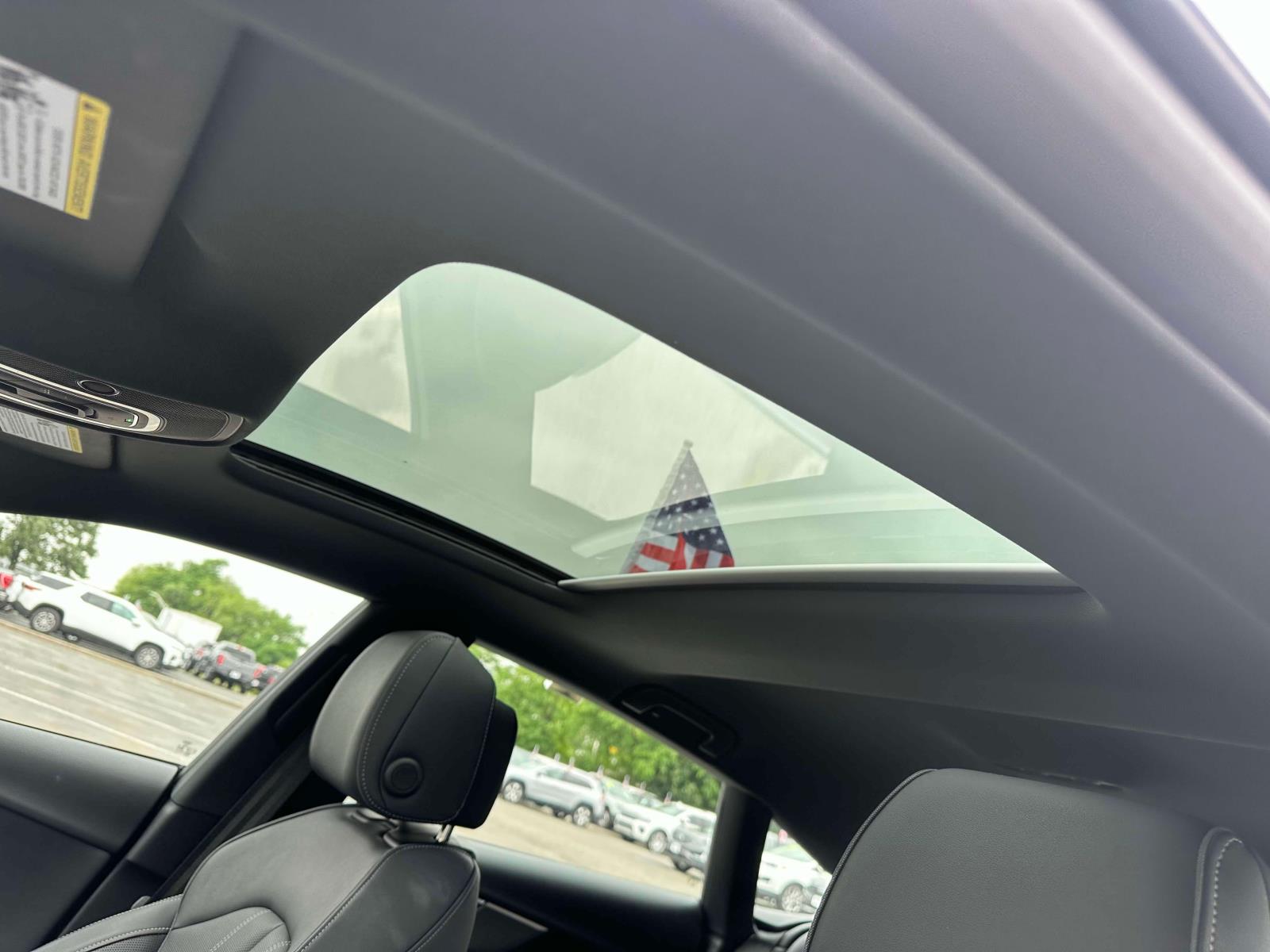 Vehicle image 10 of 34