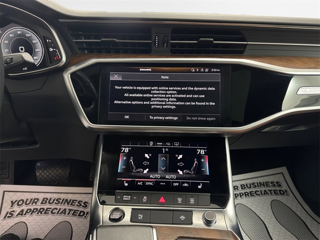 Vehicle image 21 of 32