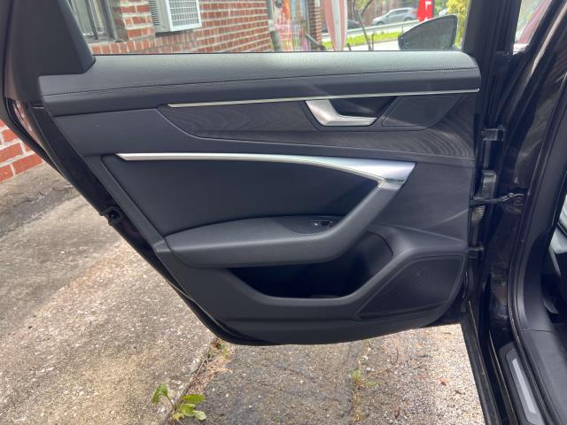 Vehicle image 10 of 29