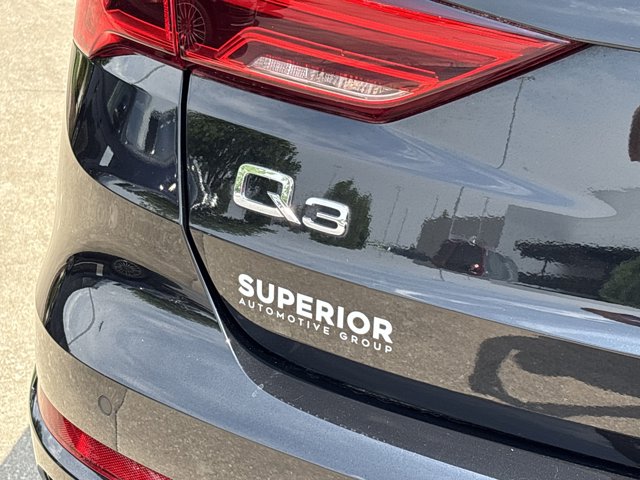 Vehicle image 9 of 49
