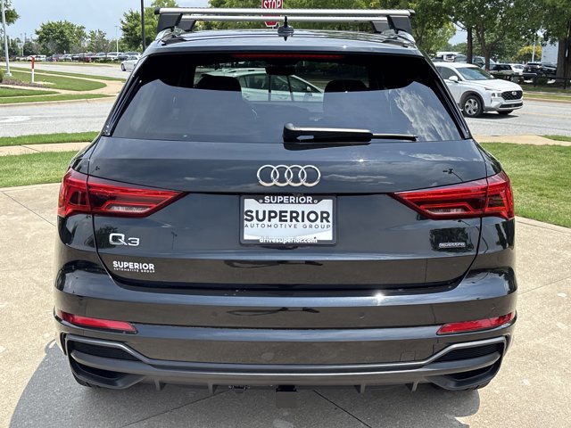 Vehicle image 5 of 49