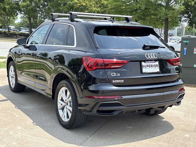 Vehicle image 6 of 49