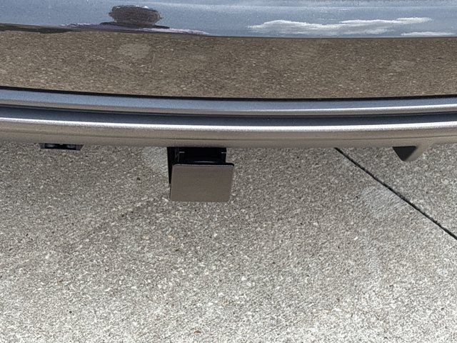 Vehicle image 10 of 49