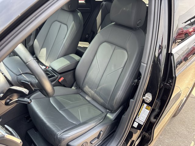 Vehicle image 22 of 49