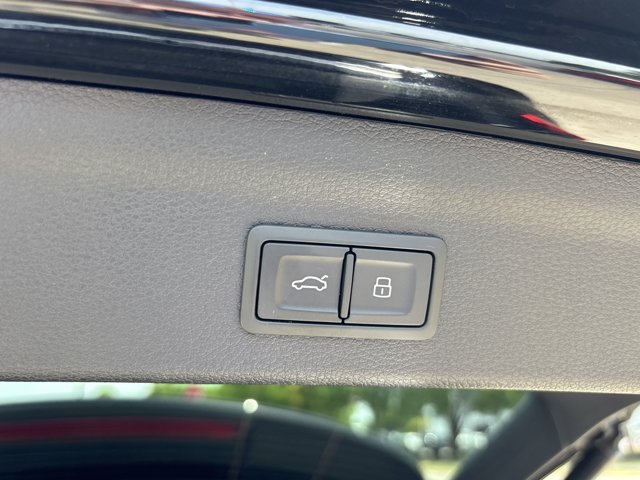 Vehicle image 13 of 49