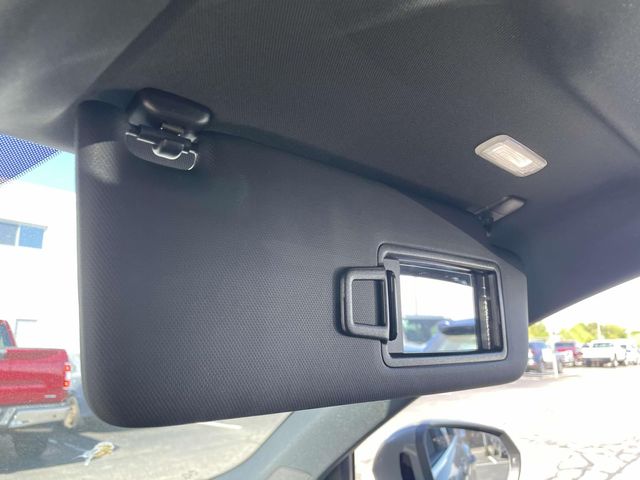 Vehicle image 28 of 34
