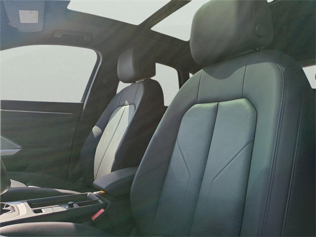 Vehicle image 12 of 37