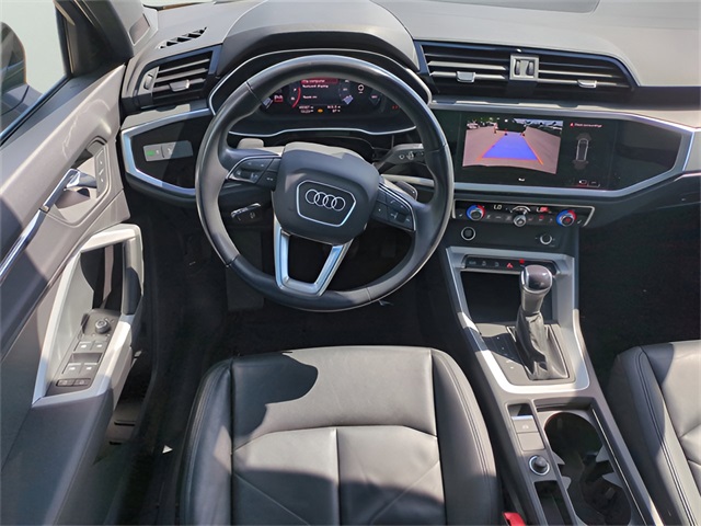 Vehicle image 17 of 37