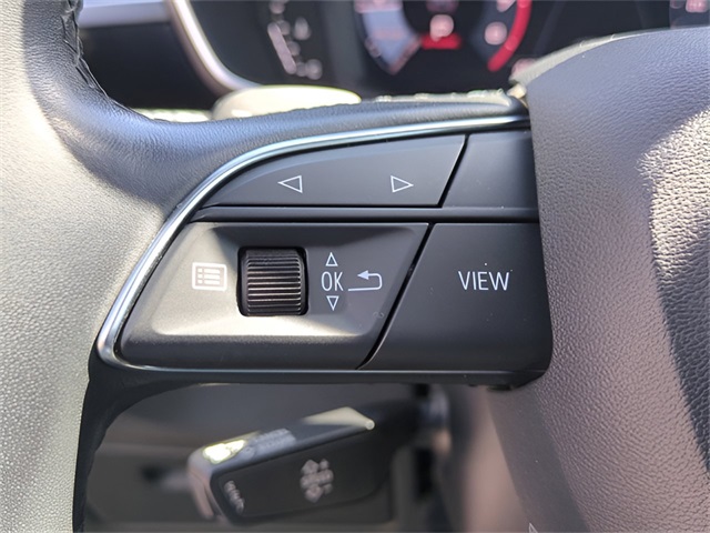 Vehicle image 36 of 37