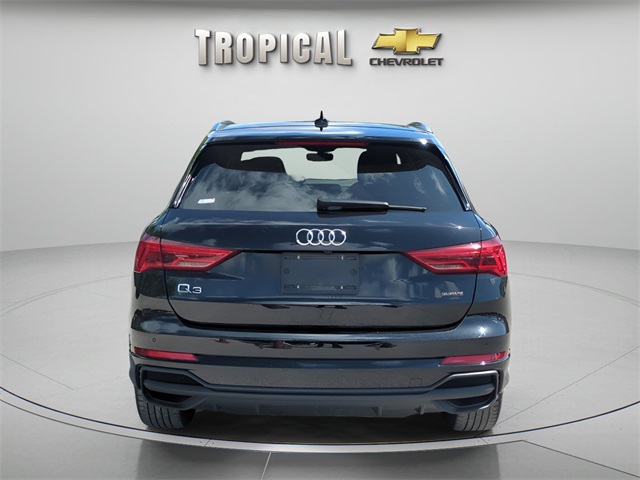 Vehicle image 6 of 37