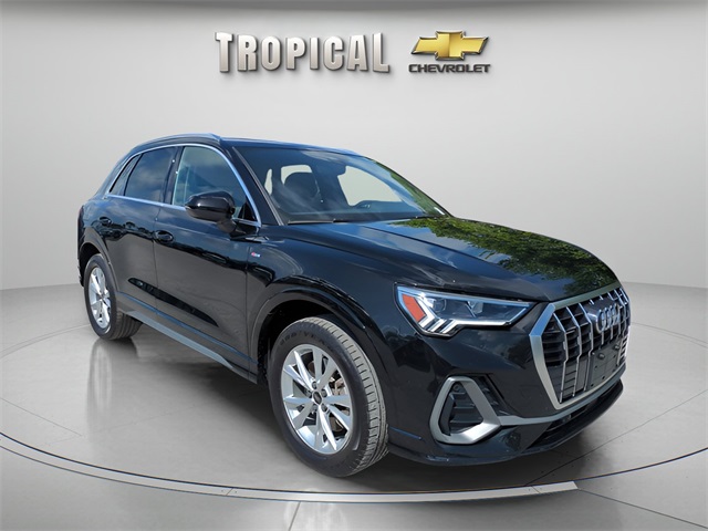 Vehicle image 3 of 37