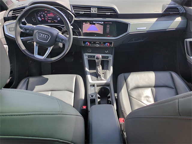 Vehicle image 19 of 37