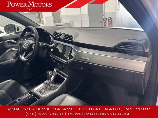 Vehicle image 14 of 43