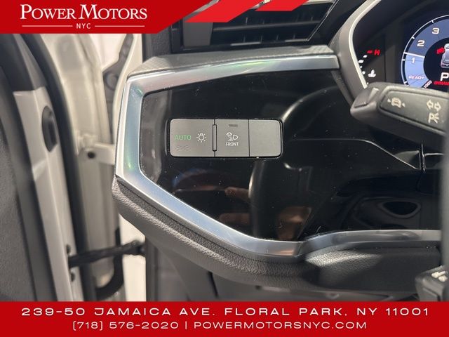 Vehicle image 36 of 43