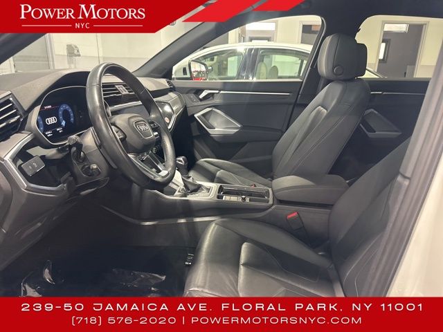 Vehicle image 29 of 43