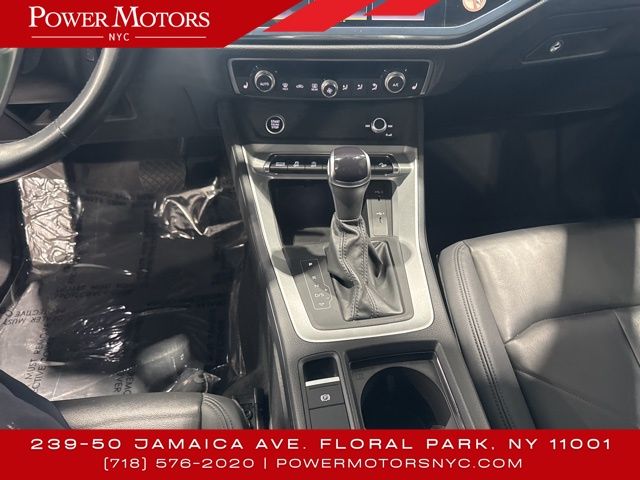 Vehicle image 39 of 43