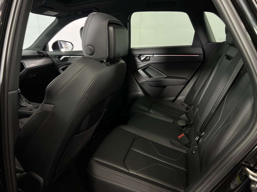Vehicle image 28 of 54