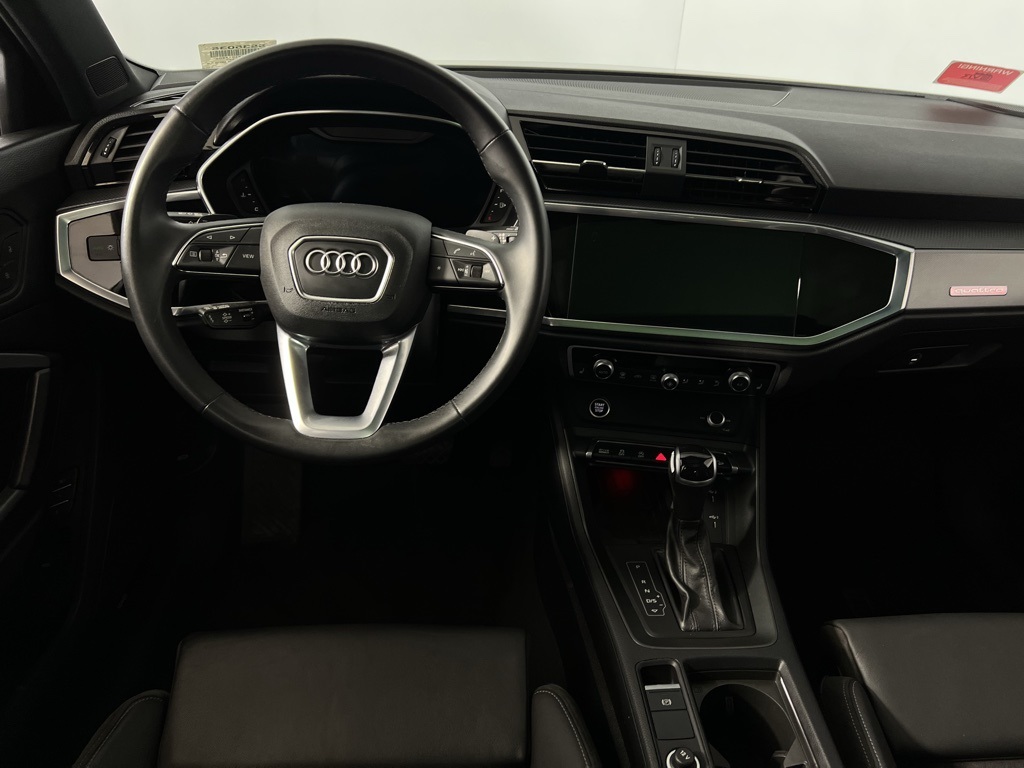 Vehicle image 14 of 54