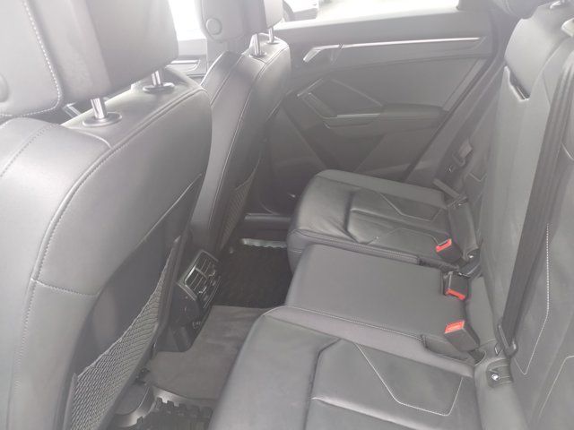 Vehicle image 16 of 23