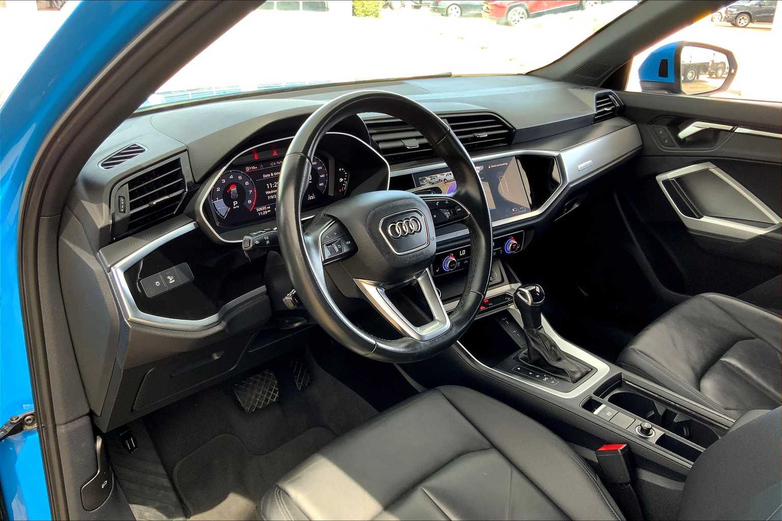 Vehicle image 15 of 35