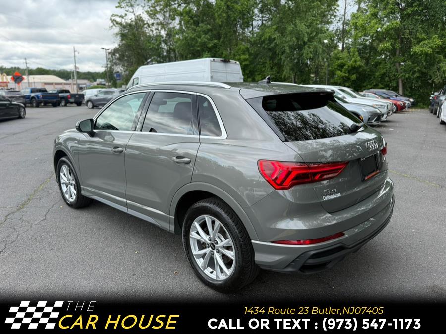 Vehicle image 5 of 25