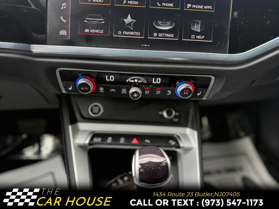 Vehicle image 20 of 25