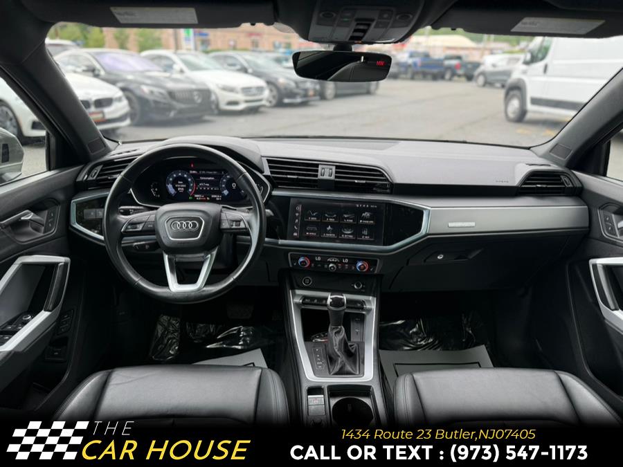 Vehicle image 16 of 25