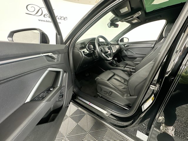 Vehicle image 23 of 39
