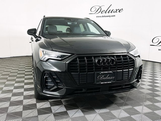 Vehicle image 4 of 39
