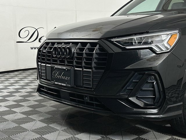 Vehicle image 35 of 39