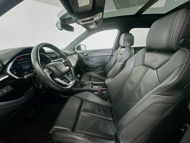 Vehicle image 22 of 39