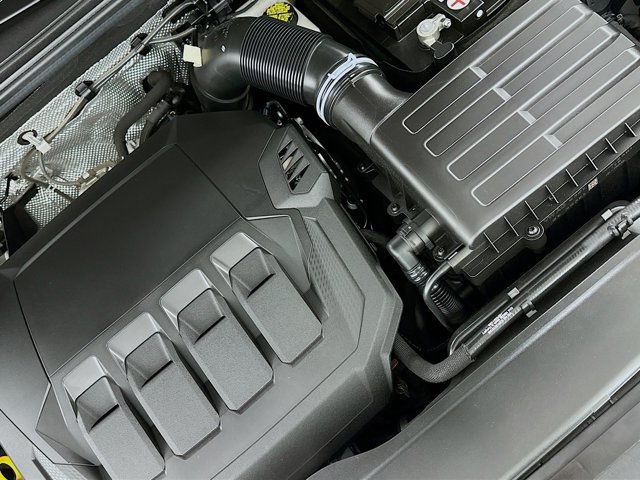 Vehicle image 34 of 39