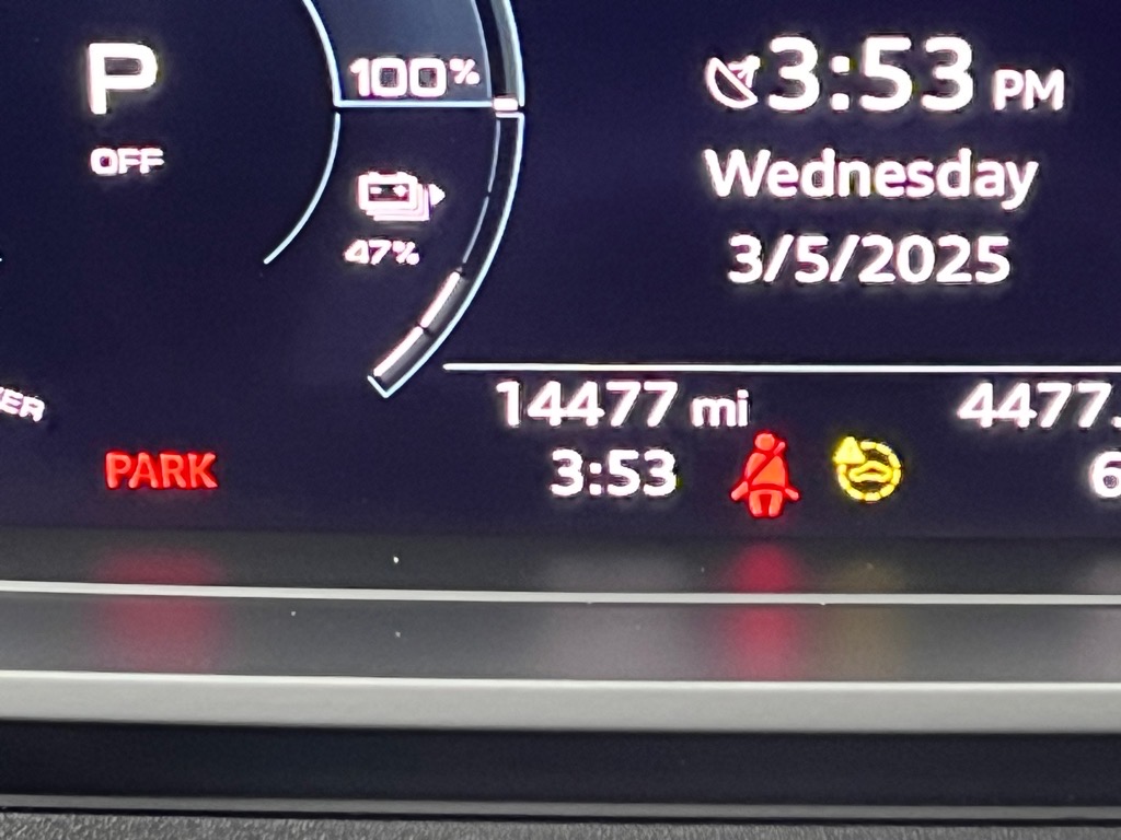 Vehicle image 13 of 22