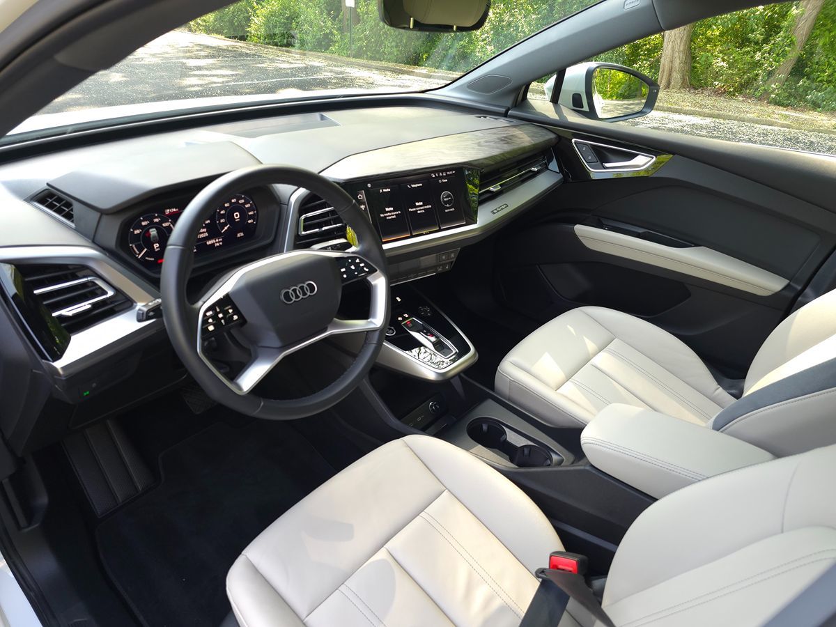 Vehicle image 12 of 67