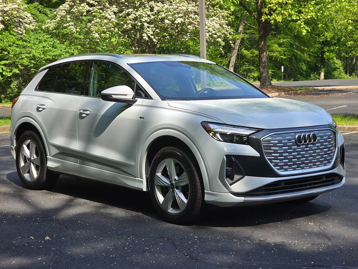 Vehicle image 4 of 67